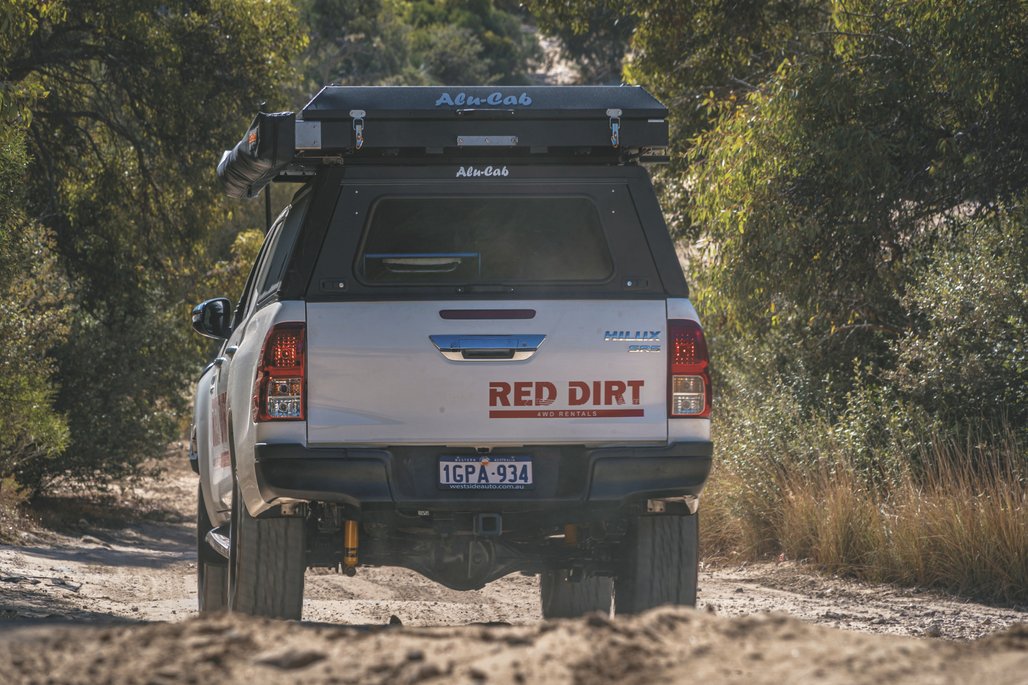 Red Dirt 4WD Camper Die Reisebotschafter